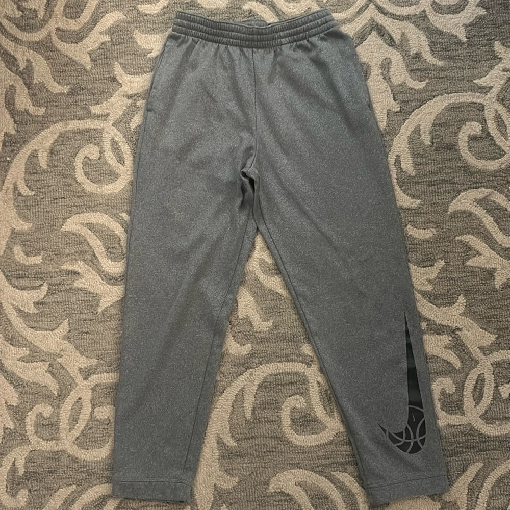 Boys Nike Therma-Fit Pant. Youth XL